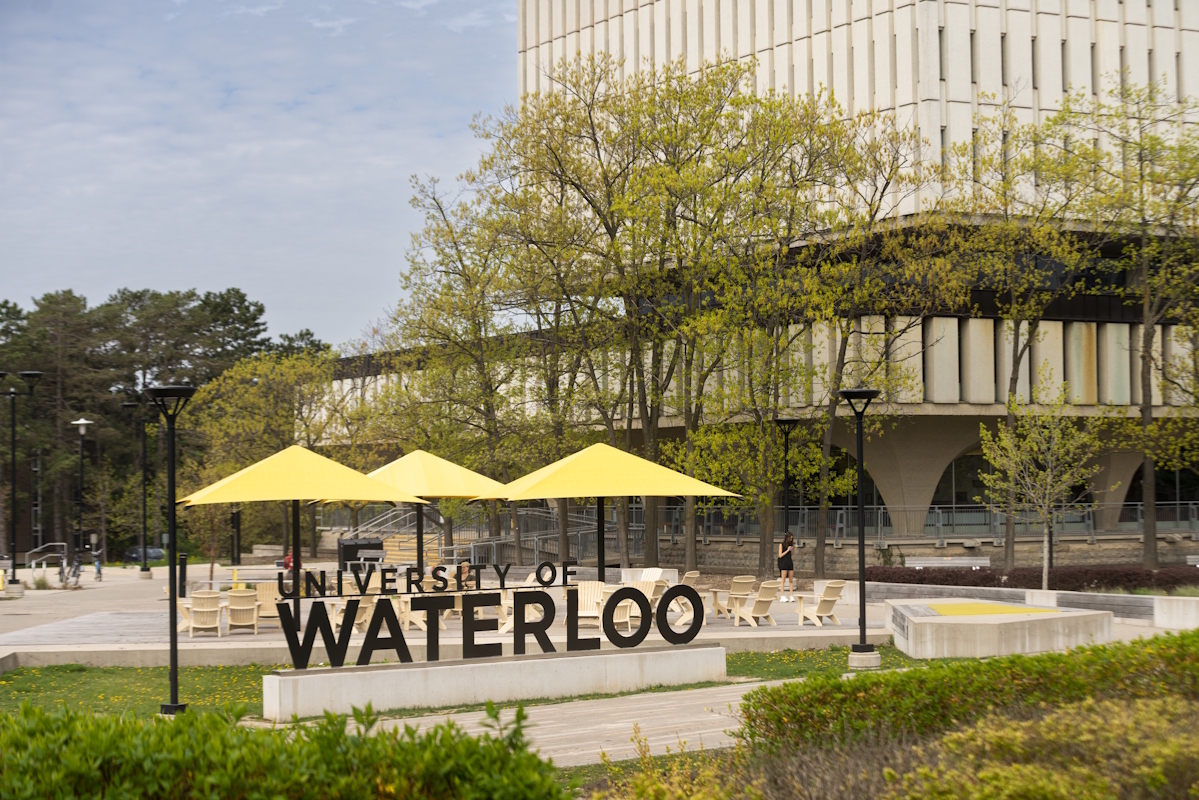 Photo of UW sign in front of UW sign